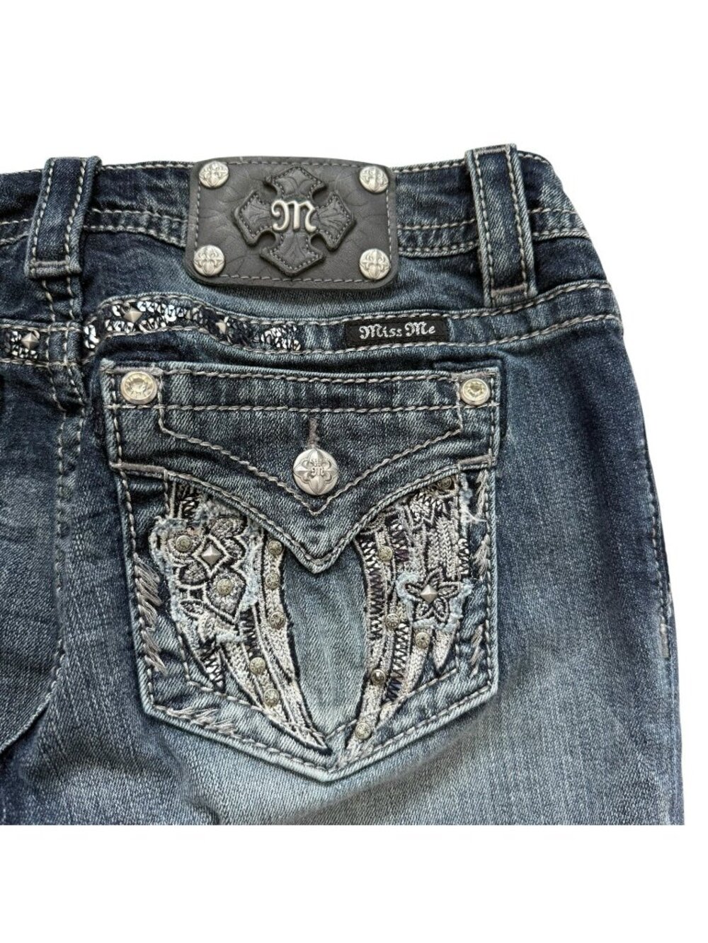 Miss Me Jeans Signature Capri Sz 29 Studded Angel Wings Embroidered Pockets